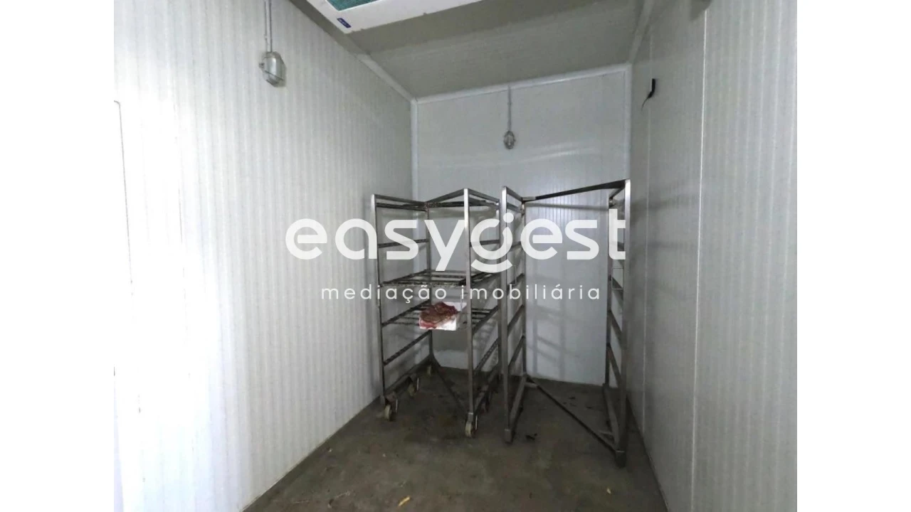 Armazém para Venda em São Miguel do Pinheiro, São Pedro de Solis, São Sebastião dos Carros Foto 6