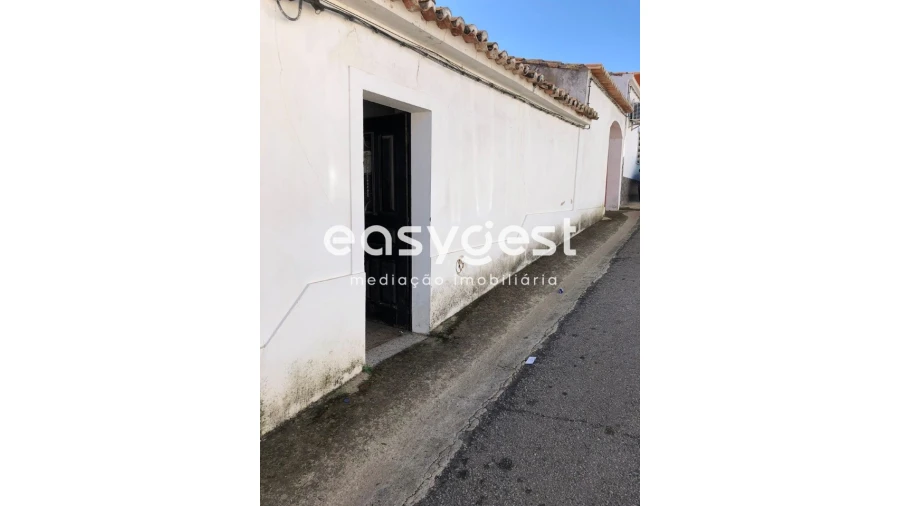 Moradia T5 para Venda em Selmes Foto 2