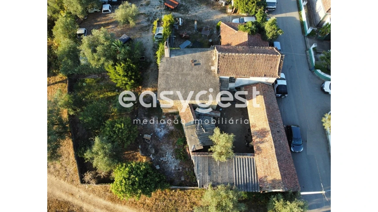 Moradia T2 para Venda em Mouronho Foto 8