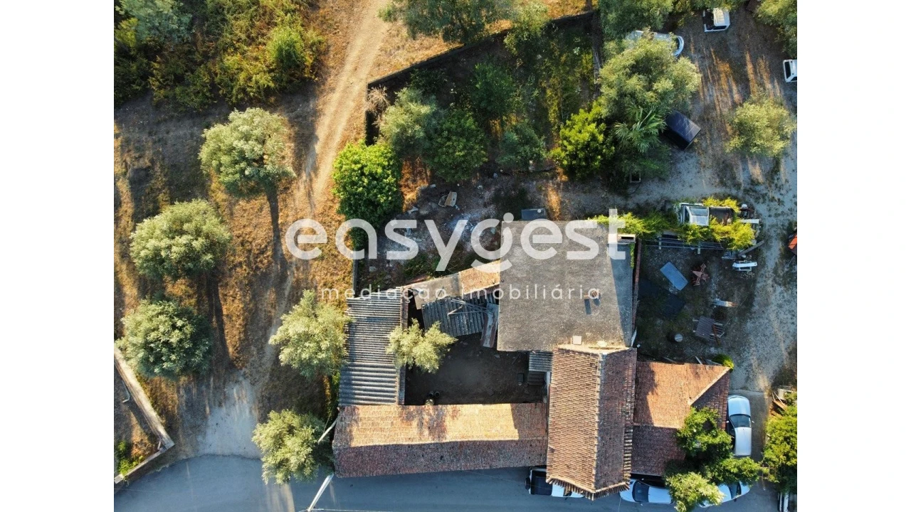 Moradia T2 para Venda em Mouronho Foto 11