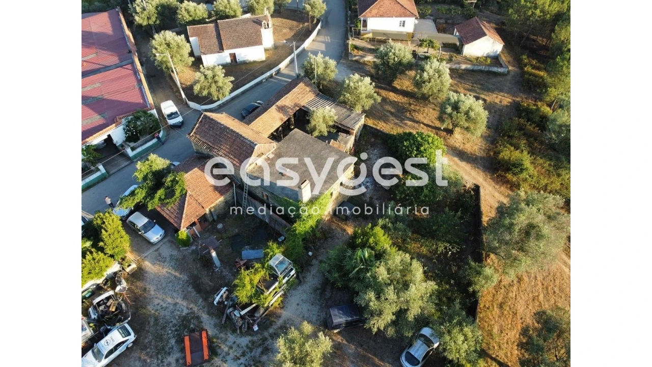 Moradia T2 para Venda em Mouronho Foto 18