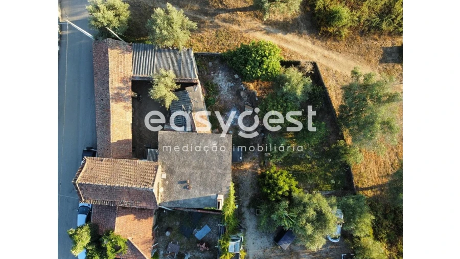 Moradia T2 para Venda em Mouronho Foto 13