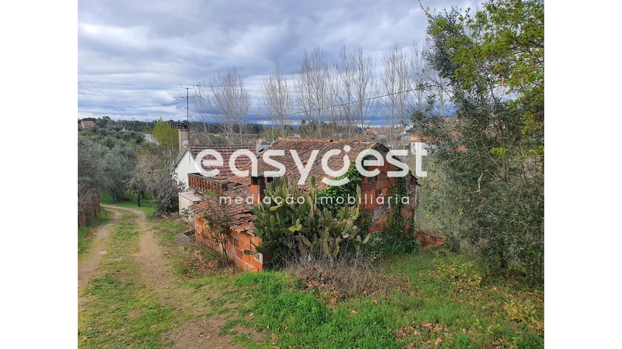 Moradia T2 para Venda em Espariz e Sinde Foto 4