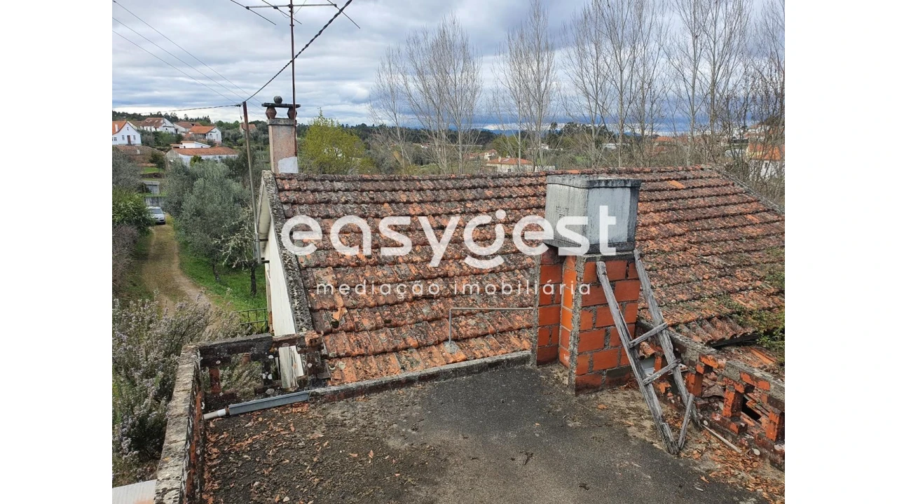 Moradia T2 para Venda em Espariz e Sinde Foto 8