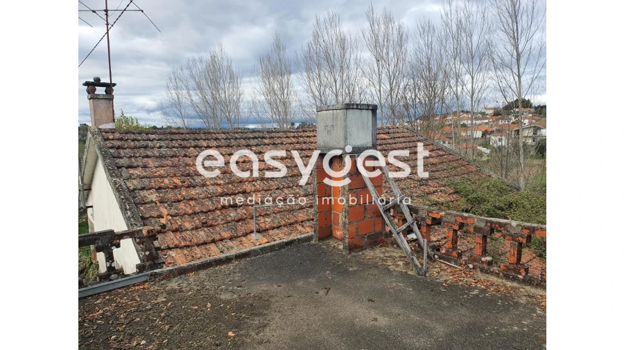 Moradia T2 para Venda em Espariz e Sinde Foto 6