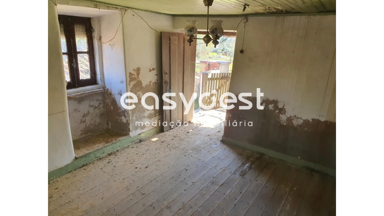 Moradia T2 para Venda em Espariz e Sinde Foto 19