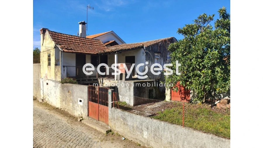 Moradia T2 para Venda em Espariz e Sinde Foto 8