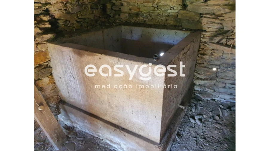 Moradia T2 para Venda em Espariz e Sinde Foto 23