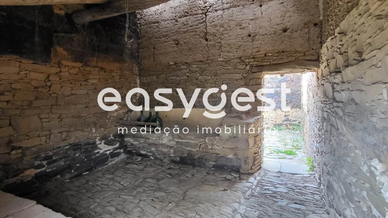 Quinta T2 para Venda em Santana da Serra Foto 9