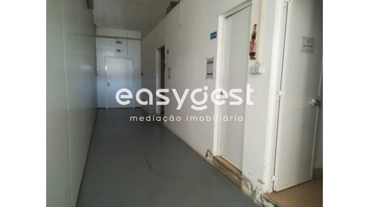 Armazém para Venda em Beja (Salvador e Santa Maria da Feira) Foto 7