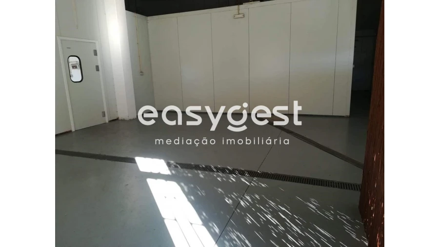 Armazém para Venda em Beja (Salvador e Santa Maria da Feira) Foto 14