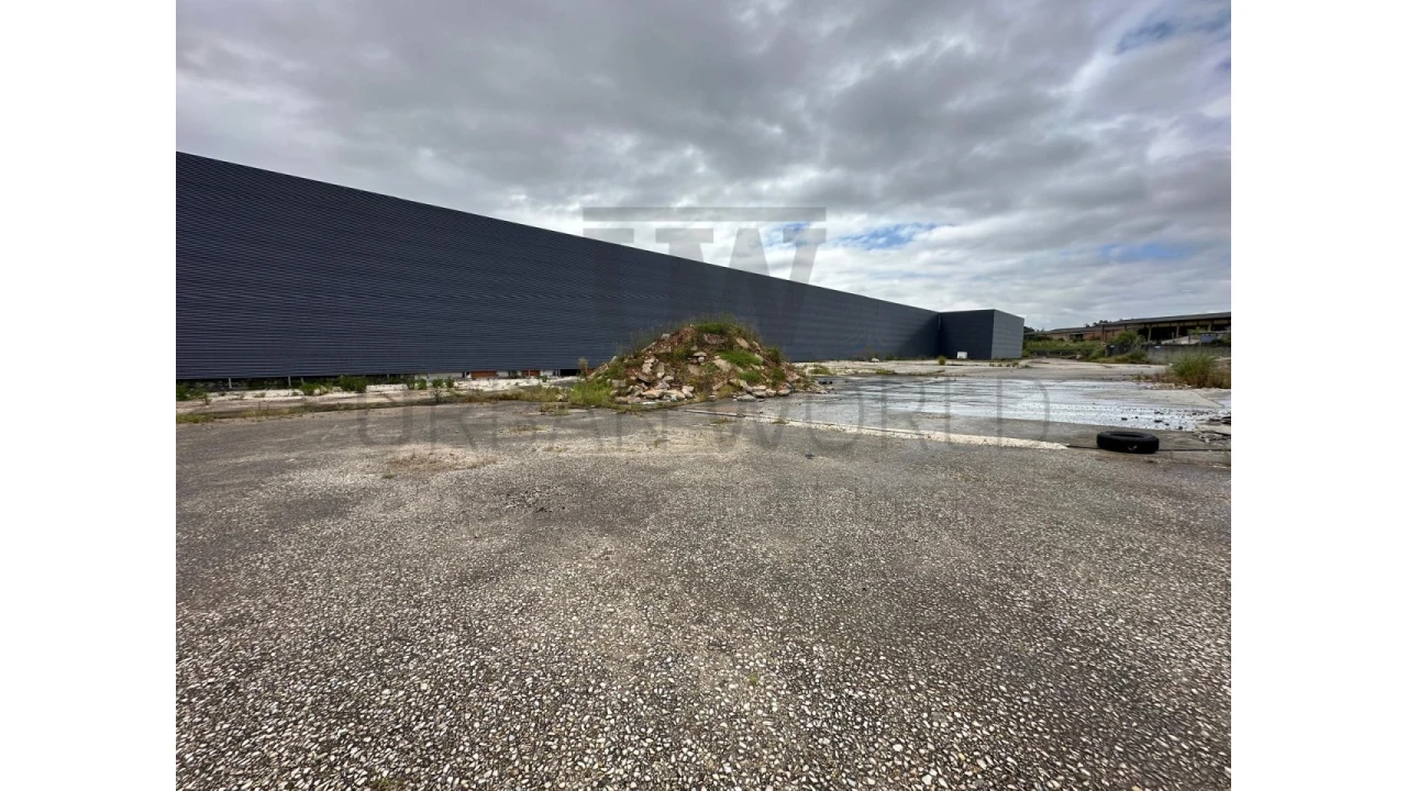 Armazém para Venda em Oliveira do Bairro Foto 13