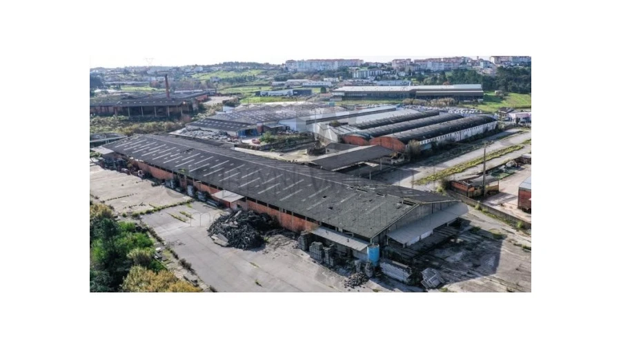 Armazém para Venda em Oliveira do Bairro Foto 18