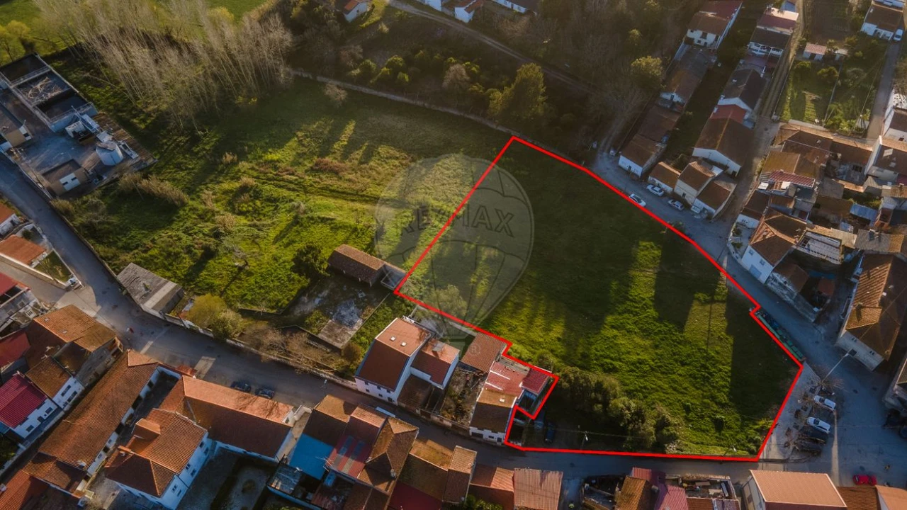 Armazém para Venda em São Martinho de Árvore e Lamarosa Foto 1