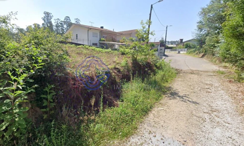 Terreno para Venda em São Miguel do Souto e Mosteirô Foto 12