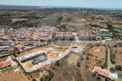 Terreno para Venda em Lagos (São Sebastião e Santa Maria)