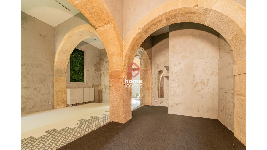 Negócio para Venda em Santa Maria Maior Foto 2