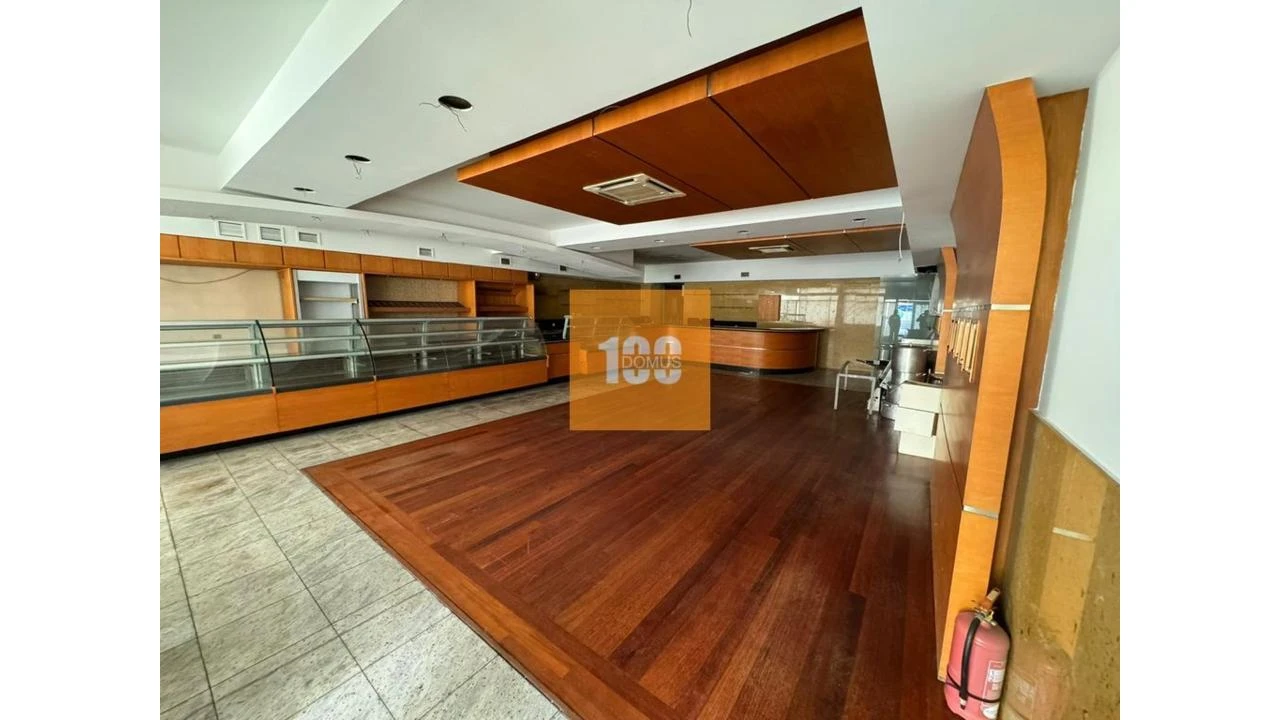 Negócio para Venda em Mafamude e Vilar do Paraíso Foto 2