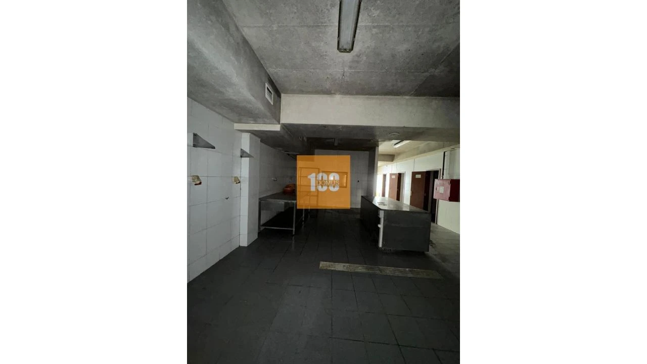 Negócio para Venda em Mafamude e Vilar do Paraíso Foto 16