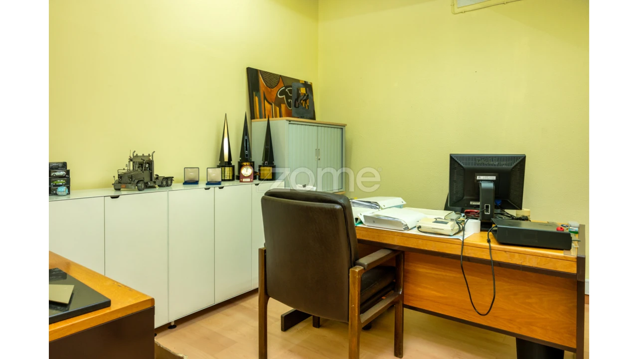 Negócio para Venda em Sacavém e Prior Velho Foto 9