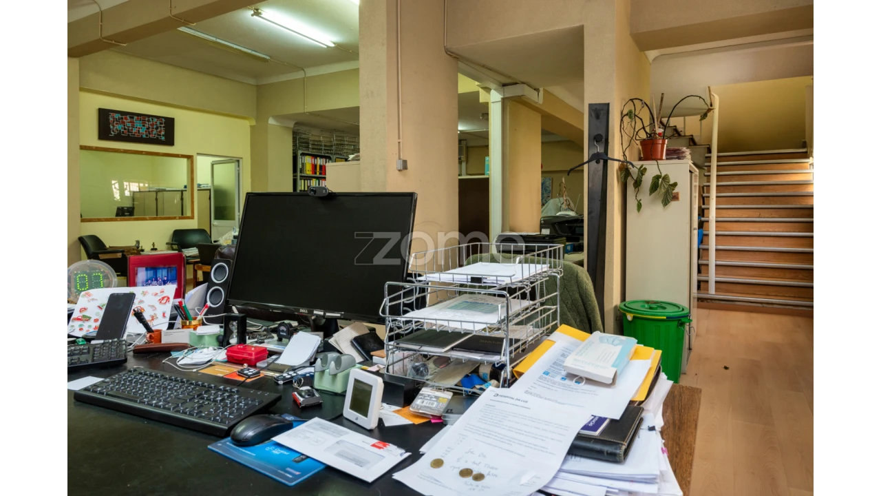 Negócio para Venda em Sacavém e Prior Velho Foto 14