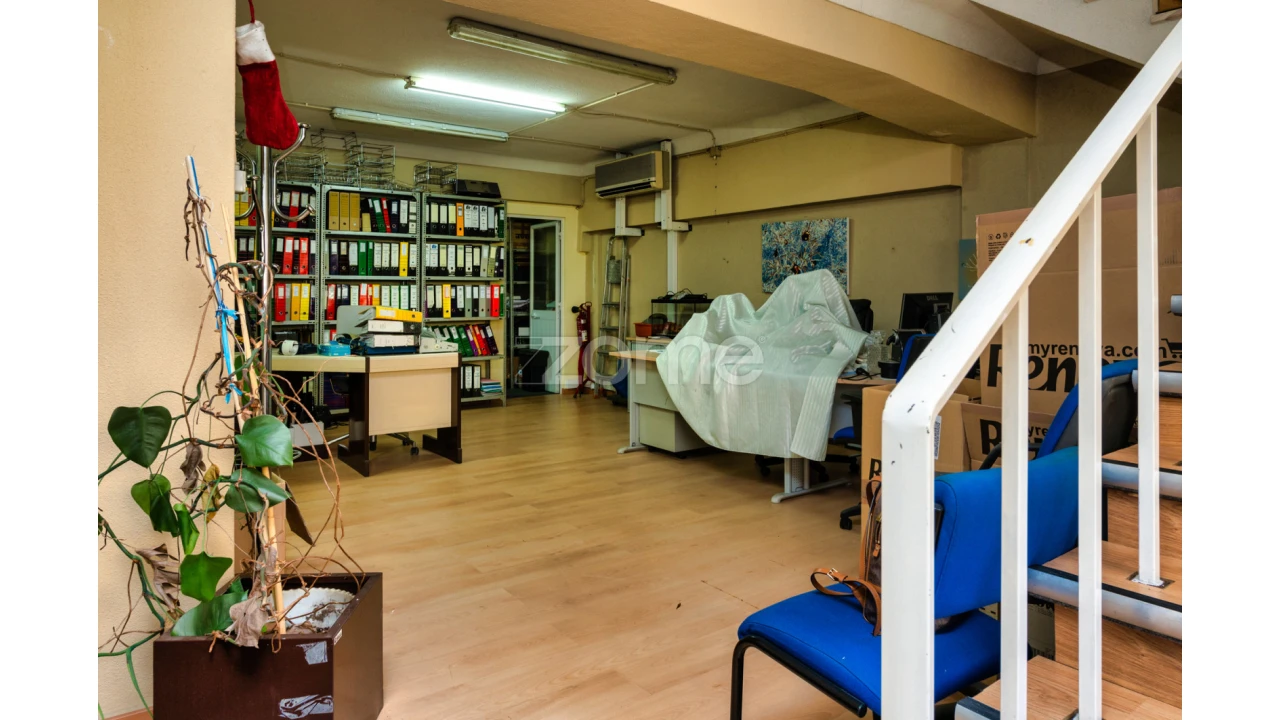 Negócio para Venda em Sacavém e Prior Velho Foto 15