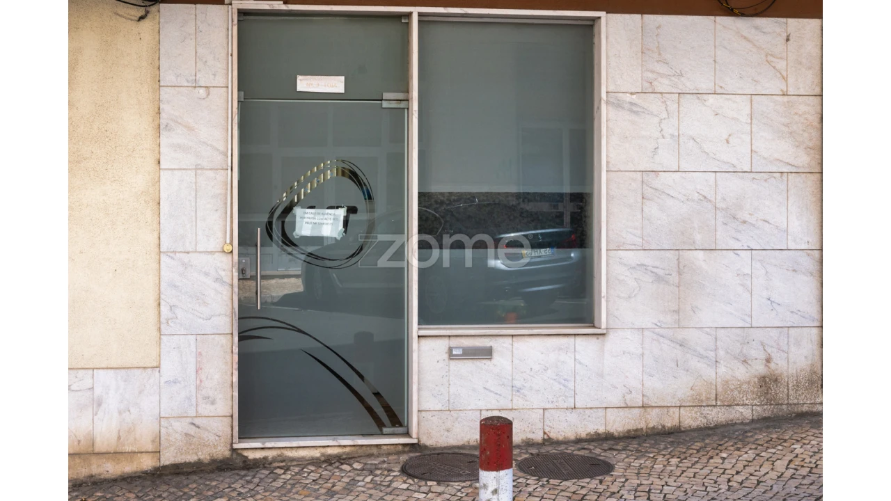 Negócio para Venda em Sacavém e Prior Velho Foto 16