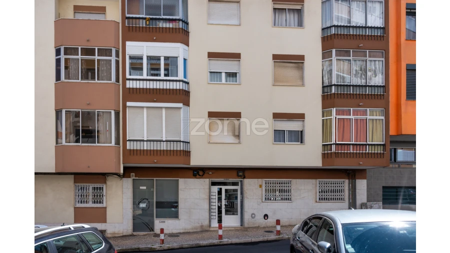 Negócio para Venda em Sacavém e Prior Velho Foto 17