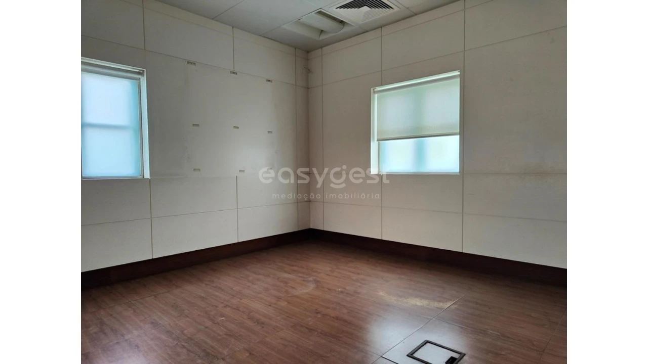 Loja para Venda em São Teotónio Foto 7