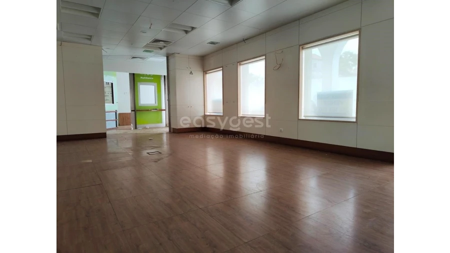 Loja para Venda em São Teotónio Foto 3