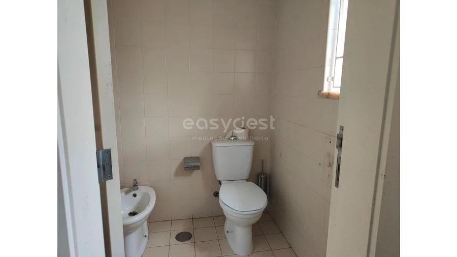 Loja para Venda em São Teotónio Foto 15