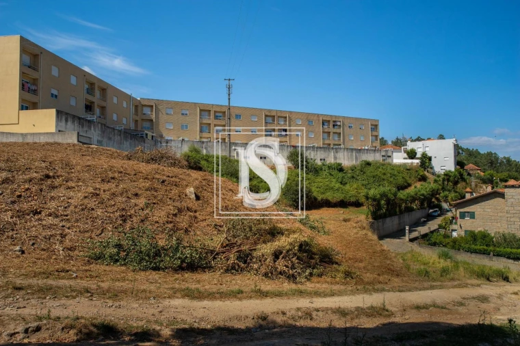Terreno para Venda em Sobreira Foto 2