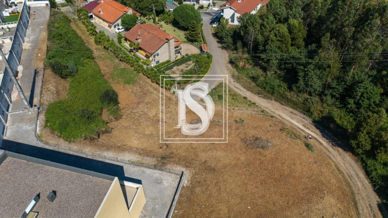 Terreno para Venda em Sobreira Foto 3