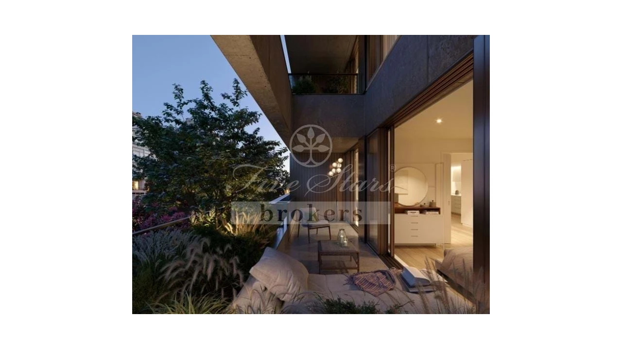 Apartamento T1 para Venda em Alvalade Foto 7