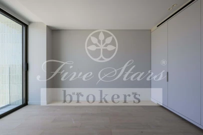 Apartamento T4 para Venda em Avenidas Novas