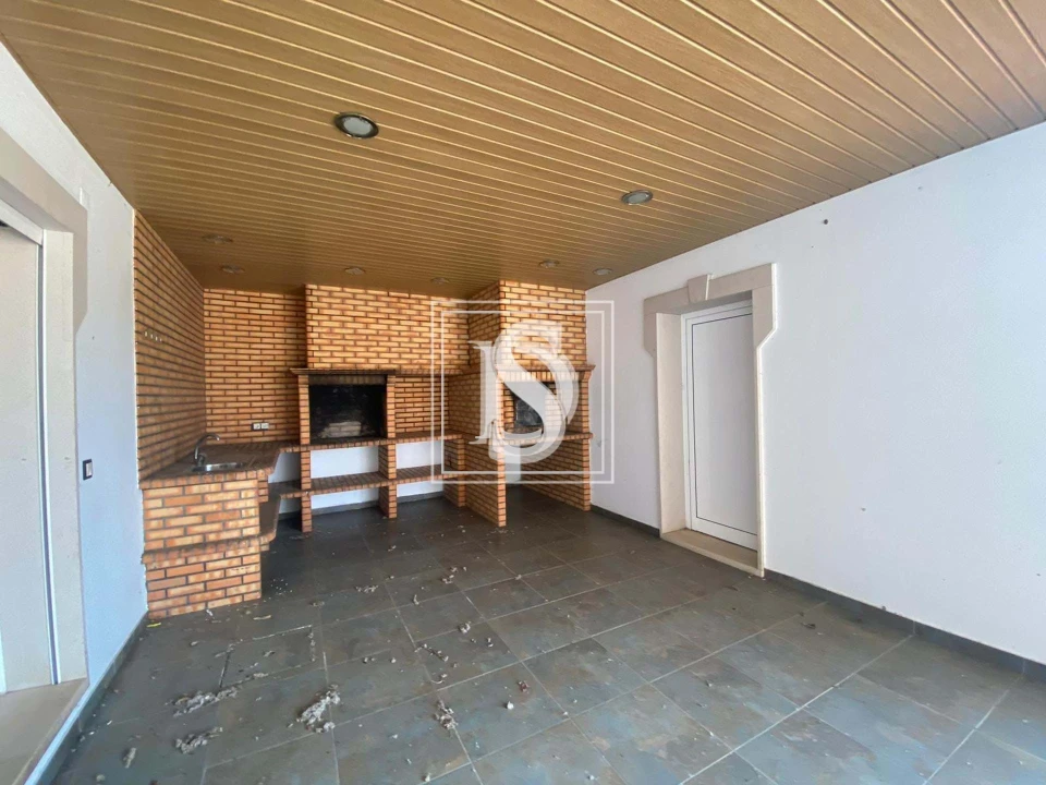 Moradia T7 para Venda em Bidoeira de Cima Foto 3