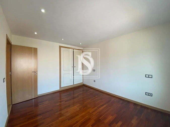 Moradia T7 para Venda em Bidoeira de Cima Foto 26