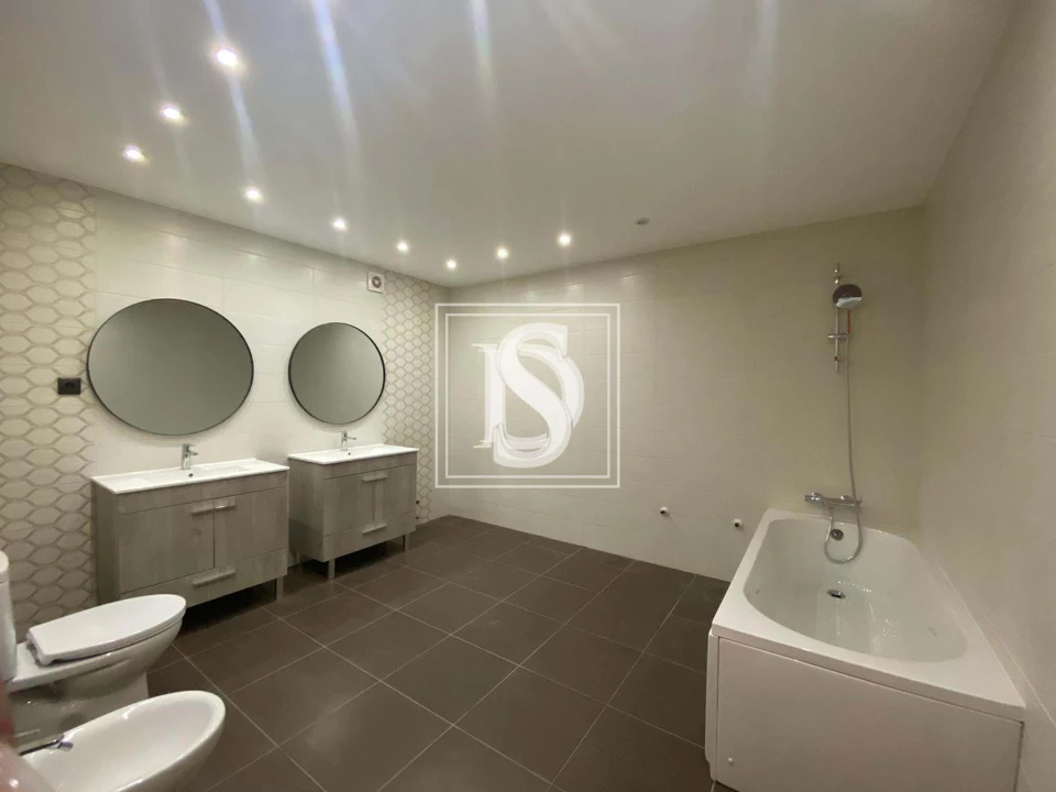 Moradia T7 para Venda em Bidoeira de Cima Foto 17