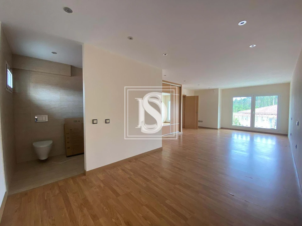 Moradia T7 para Venda em Bidoeira de Cima Foto 7