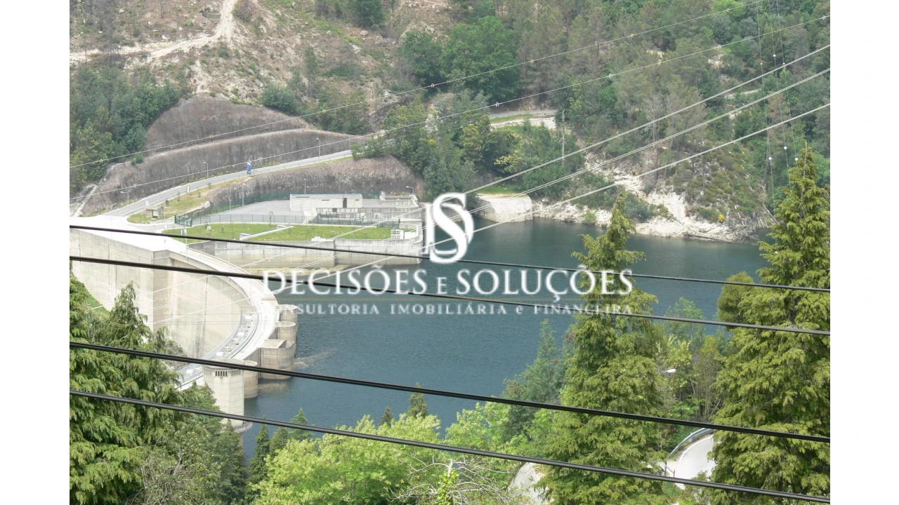 Terreno para Venda em Salamonde Foto 2