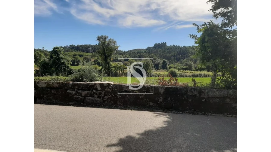 Terreno para Venda em Anissó e Soutelo Foto 10