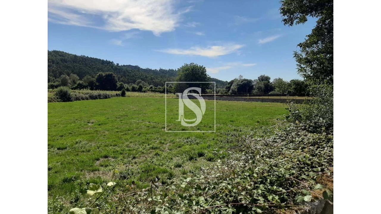 Terreno para Venda em Anissó e Soutelo Foto 8
