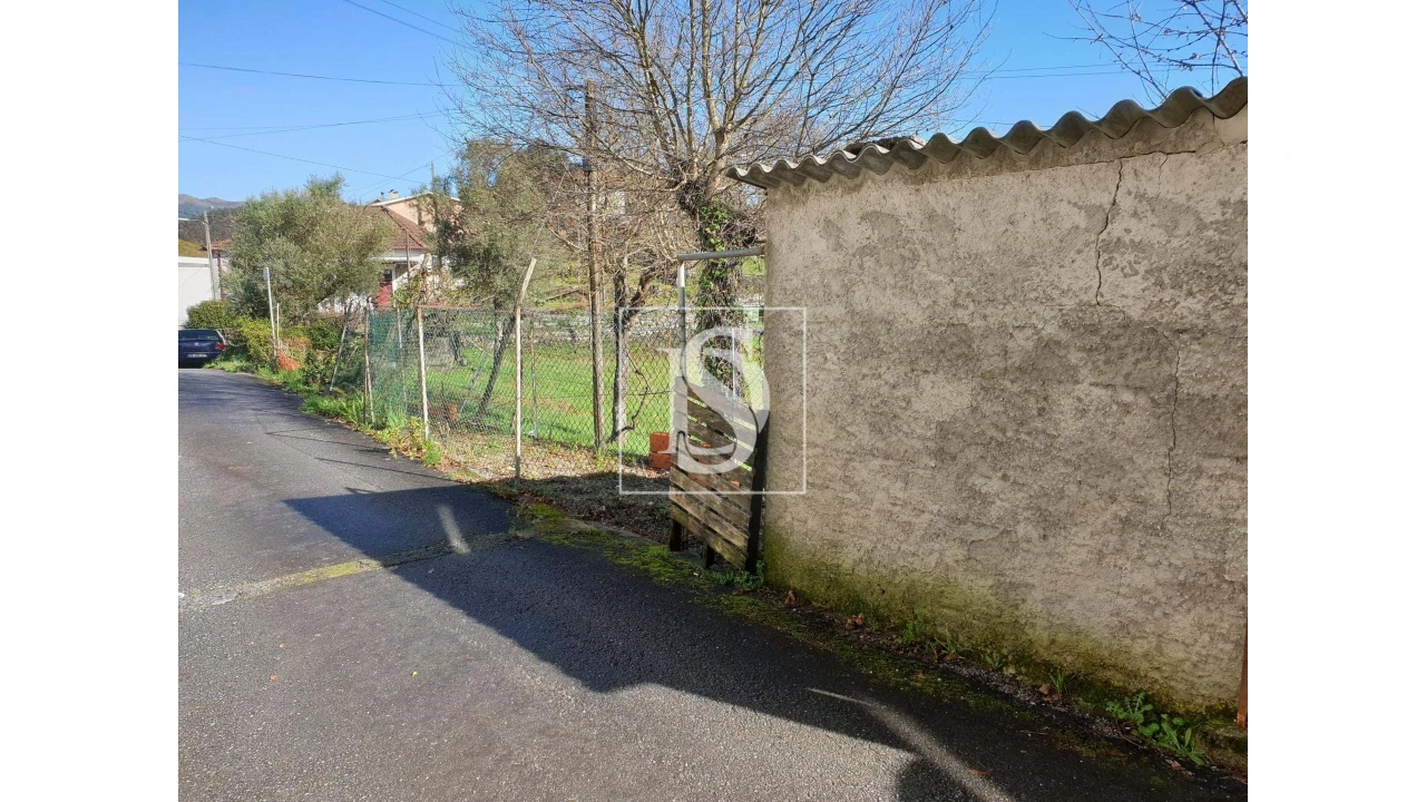 Moradia T3 para Venda em Mosteiro Foto 10