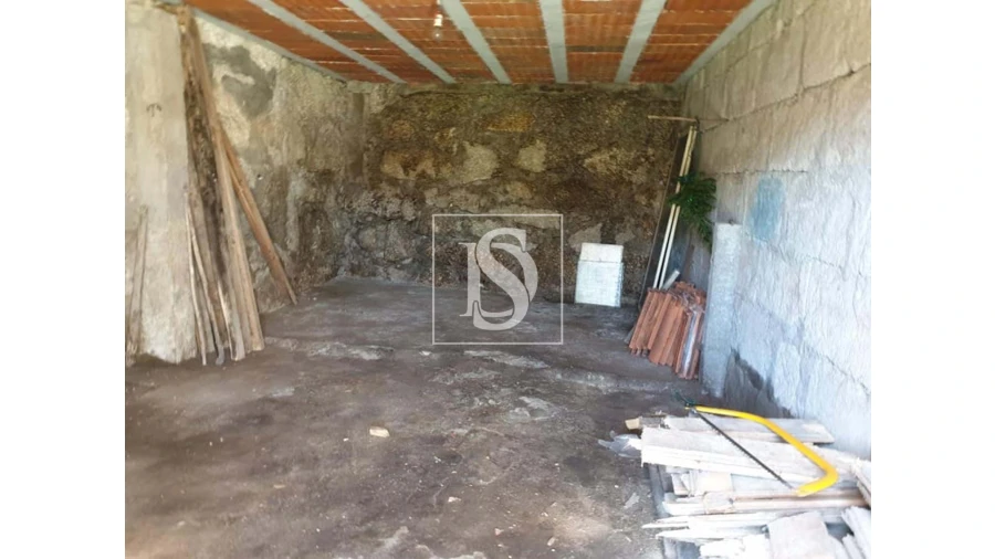 Moradia T3 para Venda em Mosteiro Foto 21