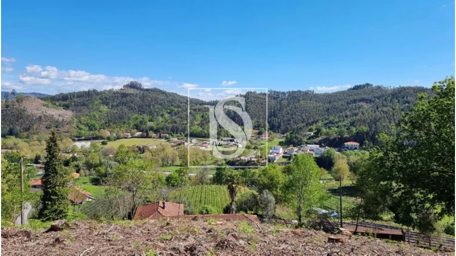 Terreno para Venda em Eira Vedra