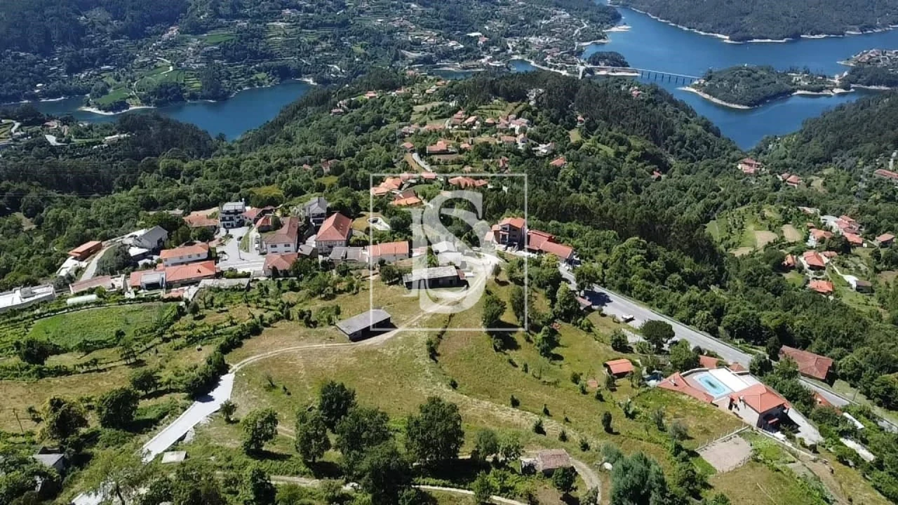 Terreno para Venda em Ventosa e Cova Foto 17