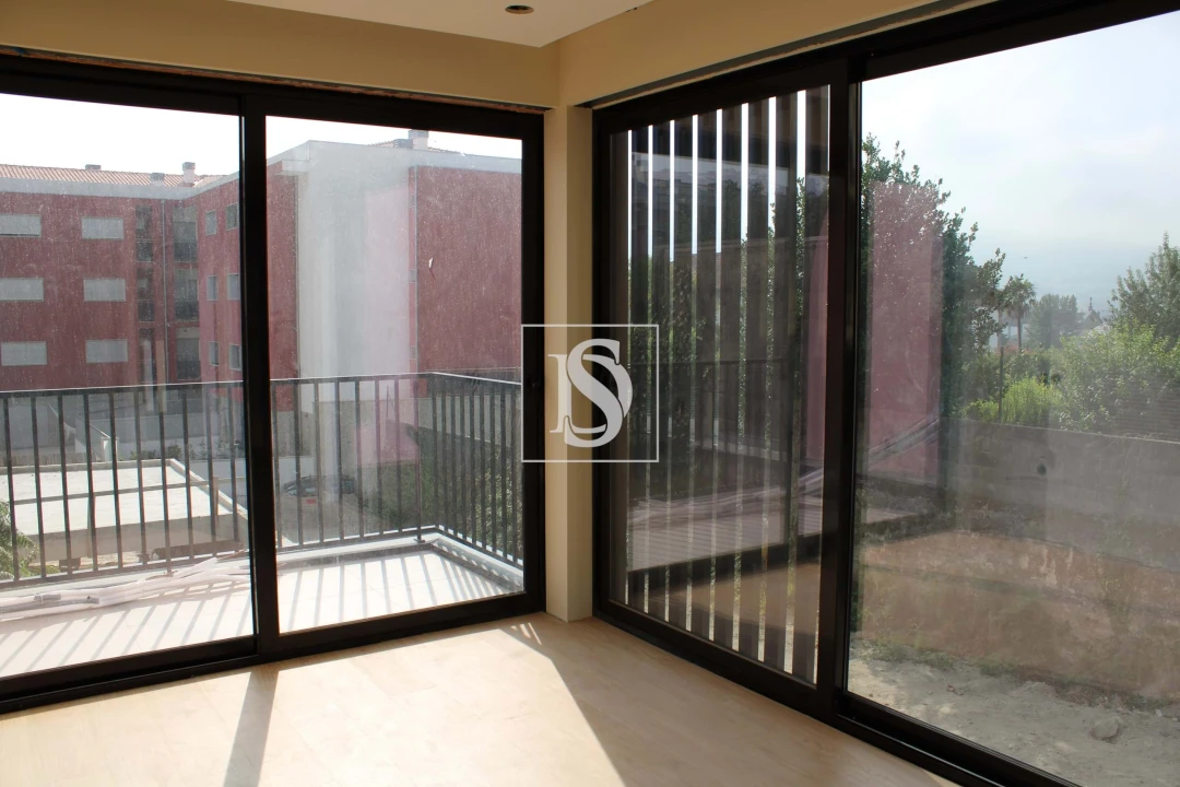 Apartamento T3 para Venda em Braga (Maximinos, Sé e Cividade) Foto 2