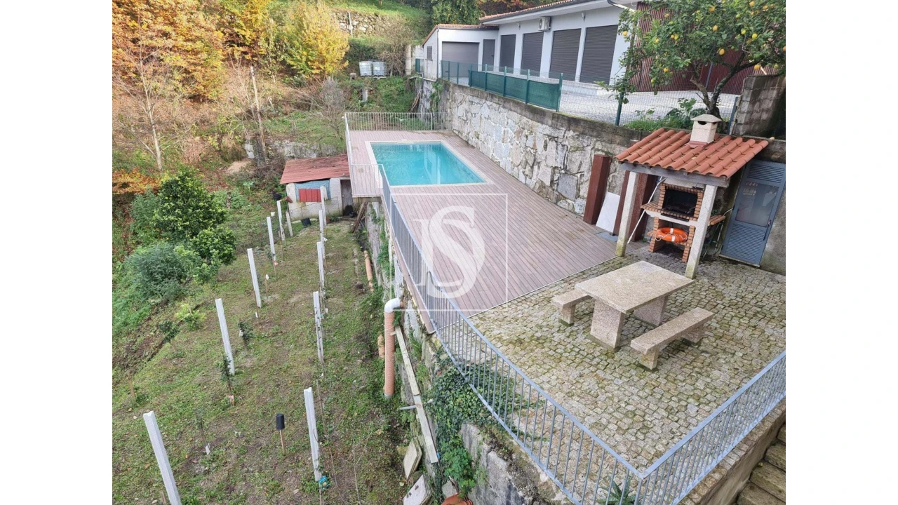 Moradia T3 para Venda em Ventosa e Cova Foto 26