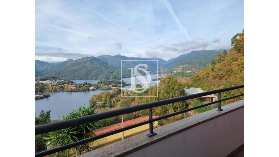 Moradia T3 para Venda em Ventosa e Cova