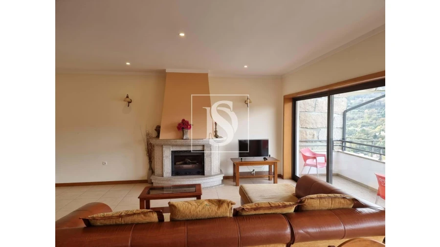 Moradia T3 para Venda em Ventosa e Cova Foto 21